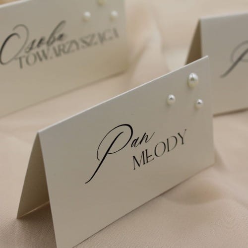 Winietka ślubna perłowa z perełką – przód