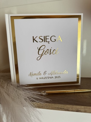 kwadratowa księga gości weselnych minimalistyczny styl