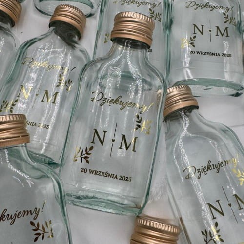 butelka z podziękowaniem dla gości 100 ml personalizowana złote akcenty
