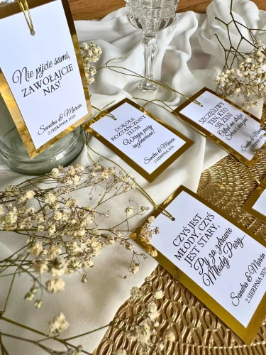 Zawieszka na alkohol weselny glamour z imionami pary młodej, złotym sznurkiem