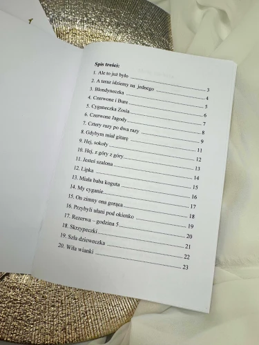 Śpiewnik do wspólnego śpiewania na weselu – handmade papeteria