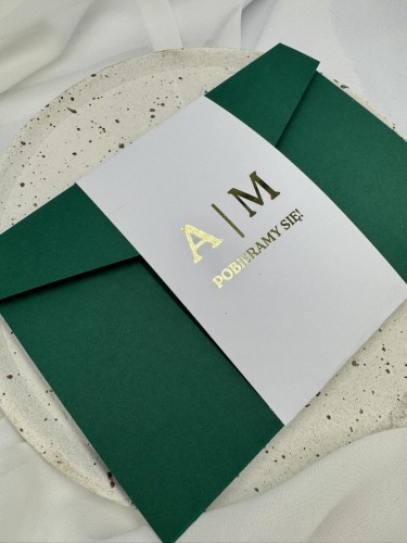 Eleganckie zaproszenia ślubne folderowe – papier 250 g, zbliżenie na fakturę