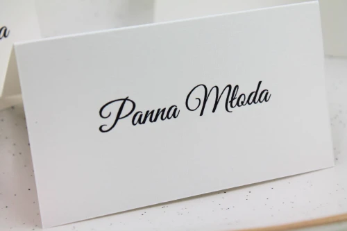 Otwarta klasyczna winietka – imię gościa na papierze 240g