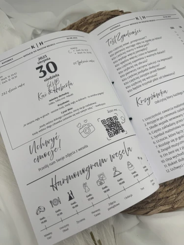 format A4 gazetki weselnej – personalizowana pamiątka