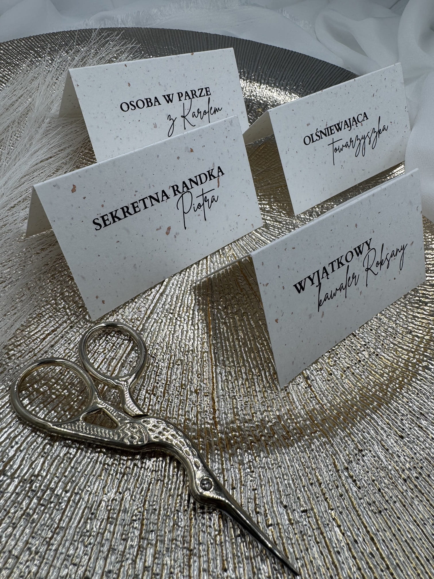 Winietki ślubne eleganckie z personalizacją
