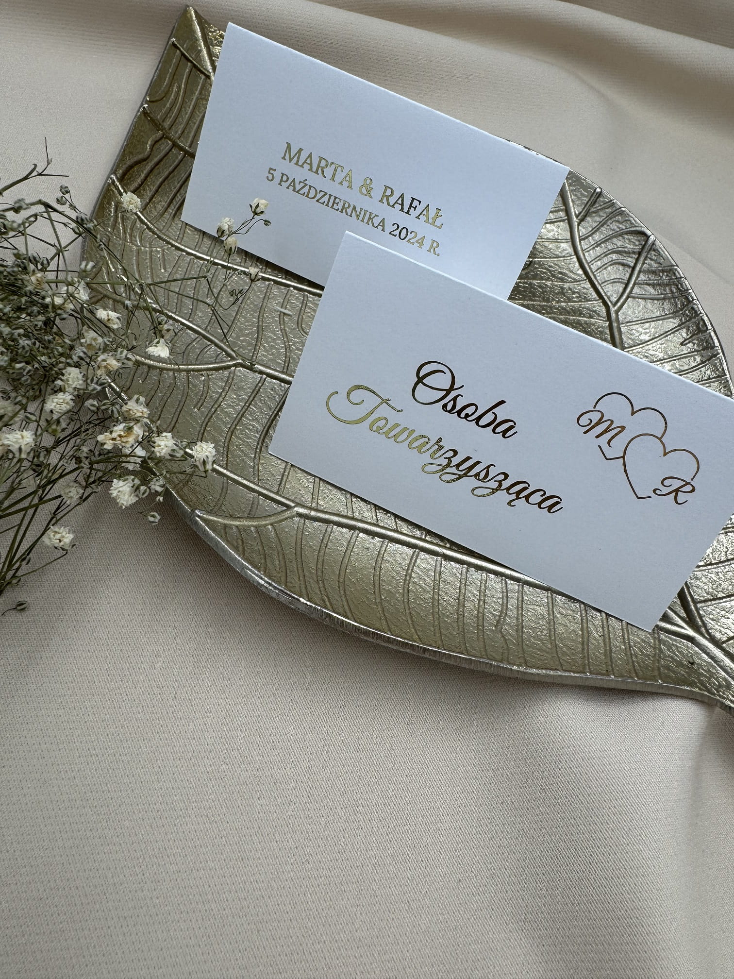 Winietki ślubne ze złotym napisem